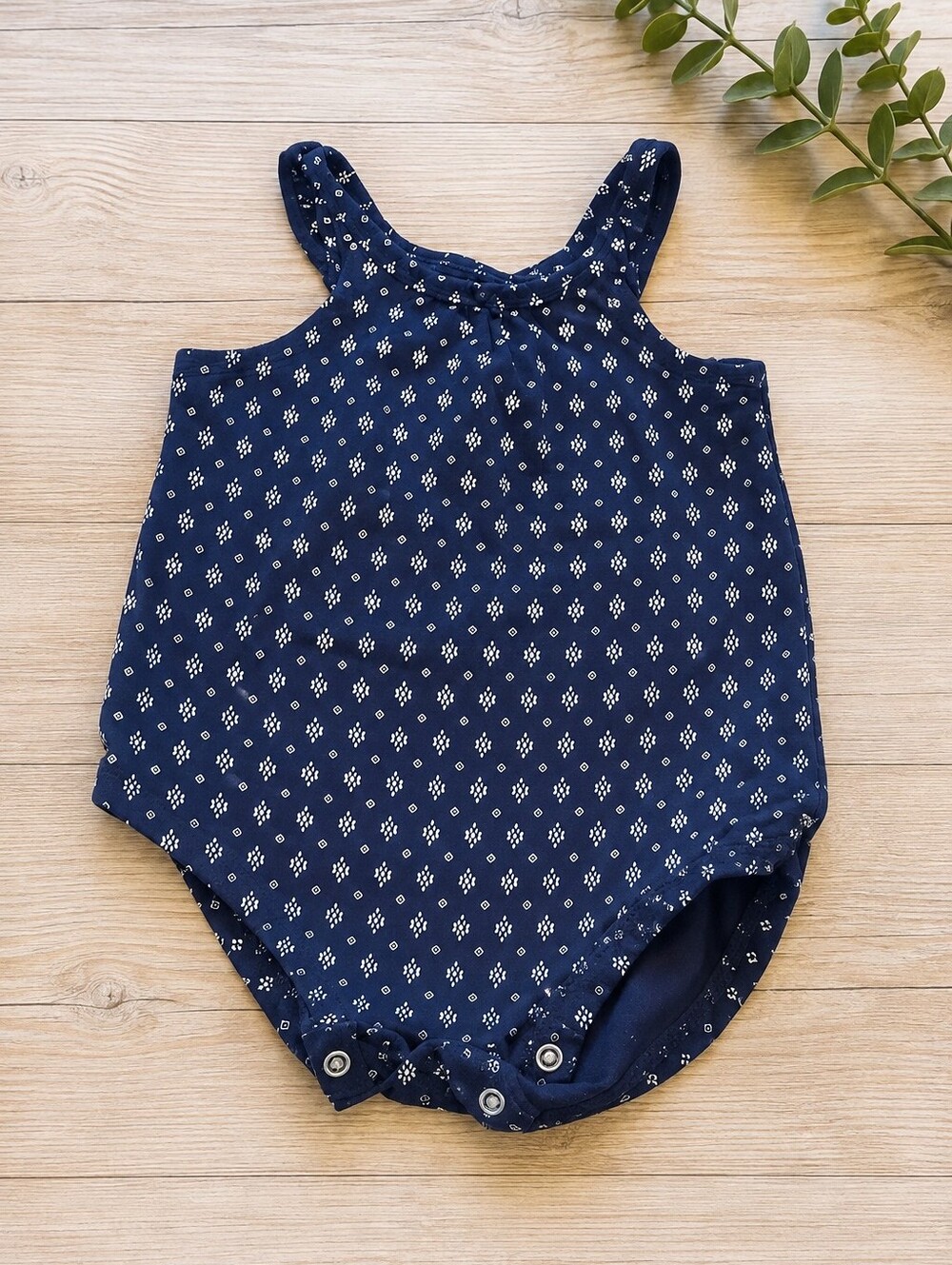 Size 9 months Carter's baby girls tank top onesie